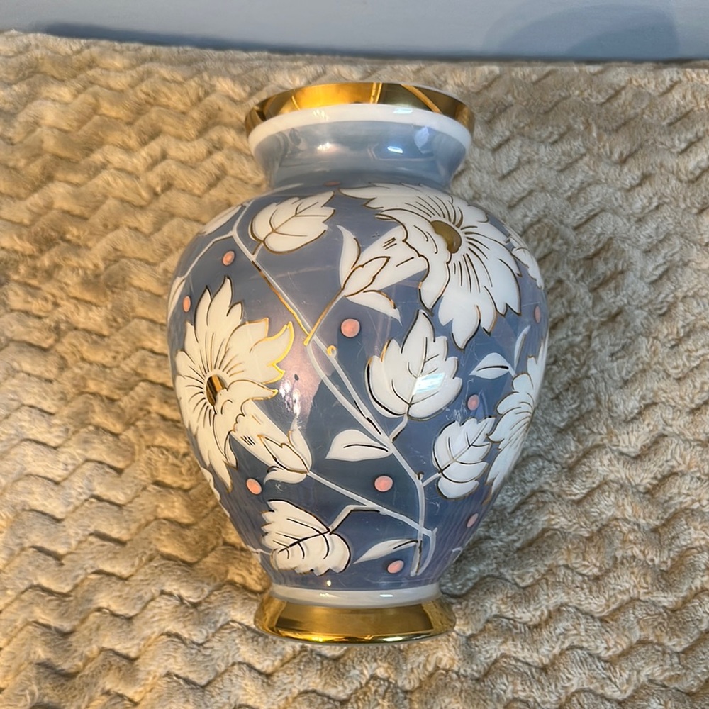 Elegant Blue and Gold Floral Vase